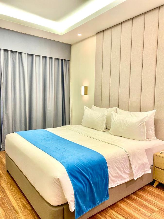 Bravo Tanauan Hotel ภายนอก รูปภาพ