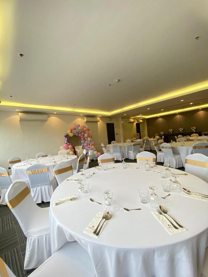 Bravo Tanauan Hotel ภายนอก รูปภาพ